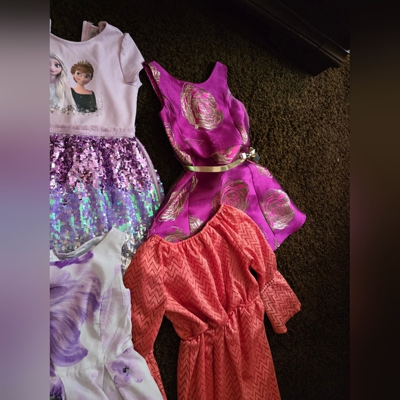 Assorted Girls' Dresses Collection - Picture 4 of 9